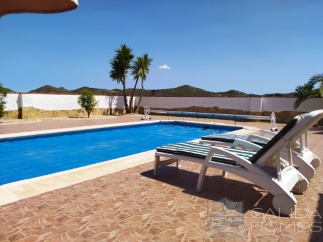 cla7529 Villa Gloriosa: Resale Villa for Sale in Arboleas, Almería