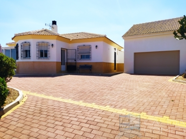 cla7529 Villa Gloriosa: Resale Villa for Sale in Arboleas, Almería