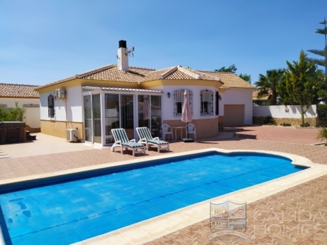 cla7529 Villa Gloriosa: Resale Villa for Sale in Arboleas, Almería