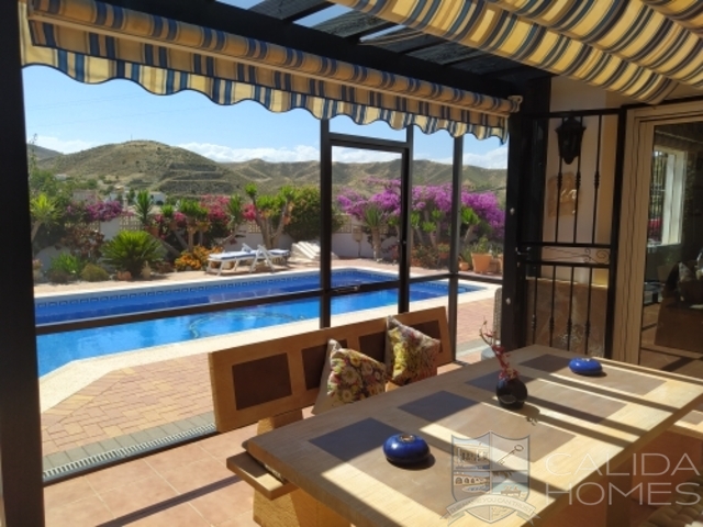 cla7535 Villa Flora : Resale Villa for Sale in Arboleas, Almería