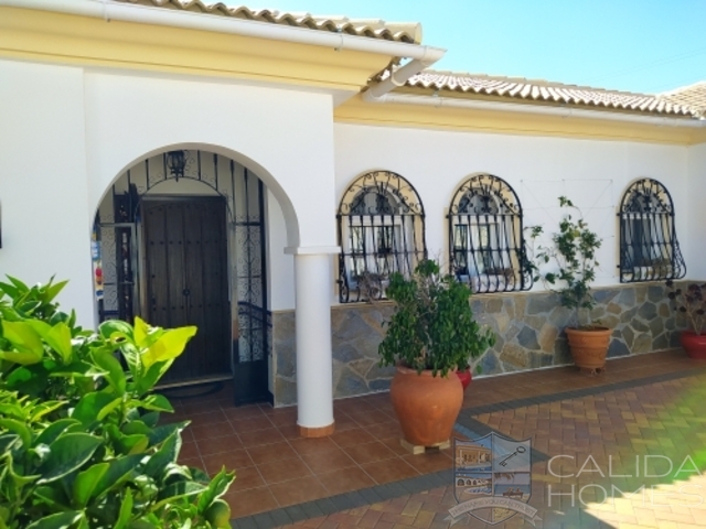 cla7535 Villa Flora : Resale Villa for Sale in Arboleas, Almería