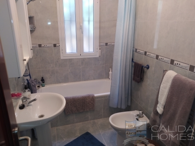 cla7535 Villa Flora : Resale Villa for Sale in Arboleas, Almería