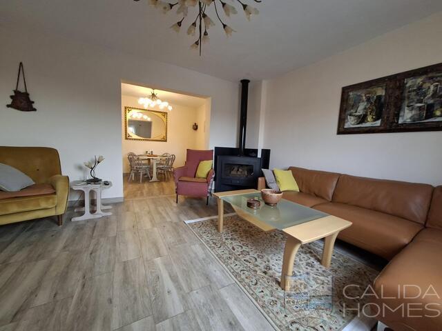 Cortijo Amaras: Village or Town House for Sale in Arboleas, Almería