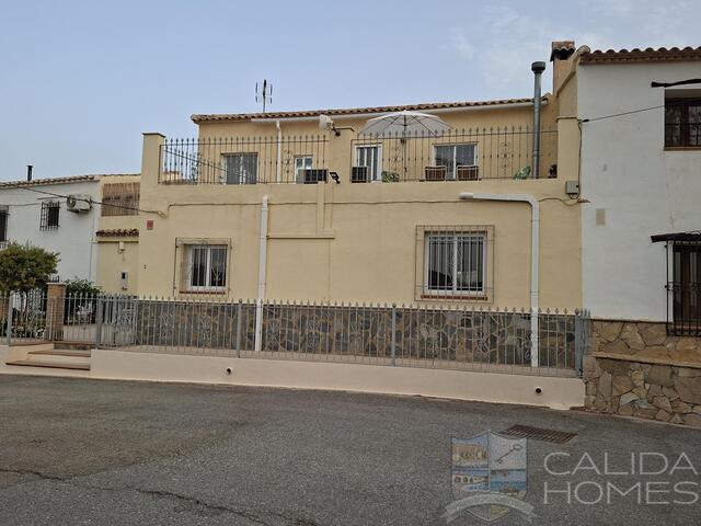 Cortijo Amaras: Village or Town House for Sale in Arboleas, Almería