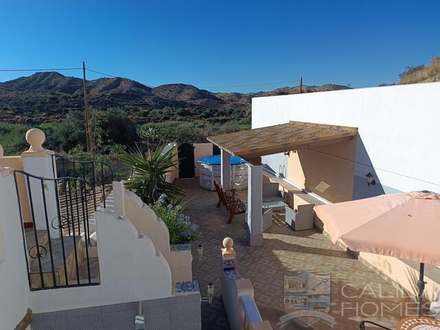 Cortijo Amarillo: Dorp of Stadshuis te Koop in Arboleas, Almería