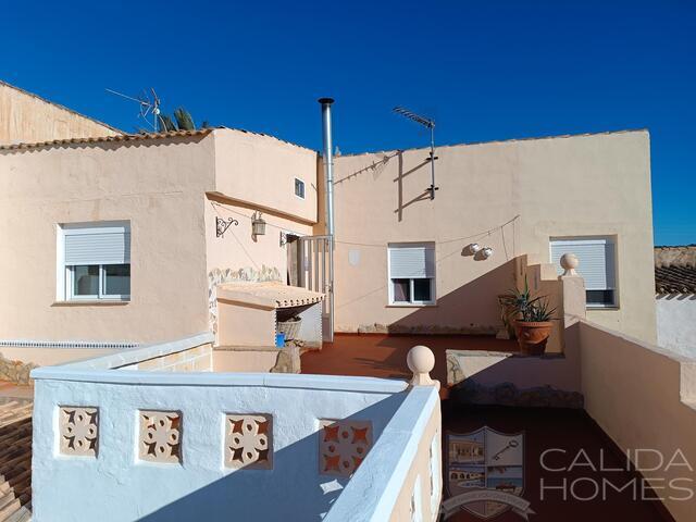 Cortijo Amarillo: Dorp of Stadshuis te Koop in Arboleas, Almería