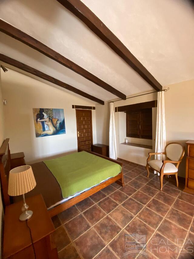 Cortijo Arbol: Detached Character House for Sale in Oria, Almería