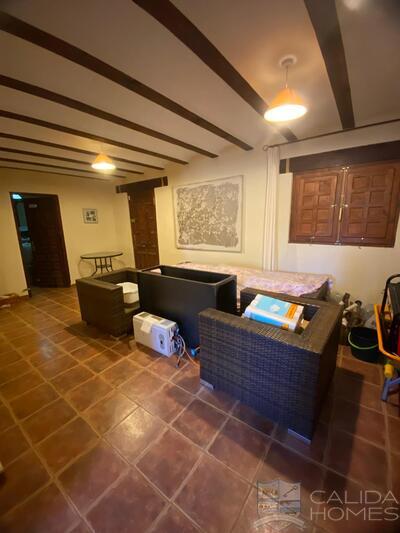 Cortijo Arbol: Detached Character House in Oria, Almería