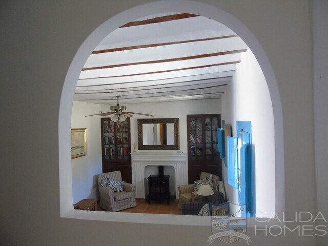 Cortijo Blanco: Detached Character House for Sale in Las Pocicas, Almería