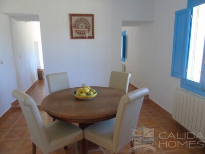 Cortijo Blanco: Detached Character House in Las Pocicas, Almería