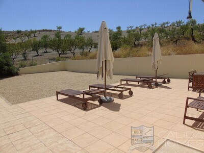 Cortijo Blanco: Detached Character House in Las Pocicas, Almería