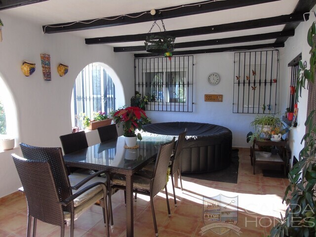 Cortijo Catica: Detached Character House for Sale in Albox, Almería