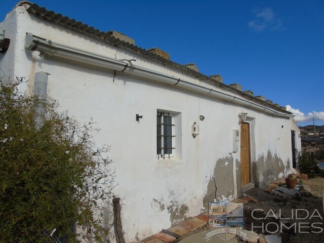 Cortijo Catica: Detached Character House for Sale in Albox, Almería