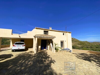 Cortijo Colorado : Detached Character House in Turre, Almería
