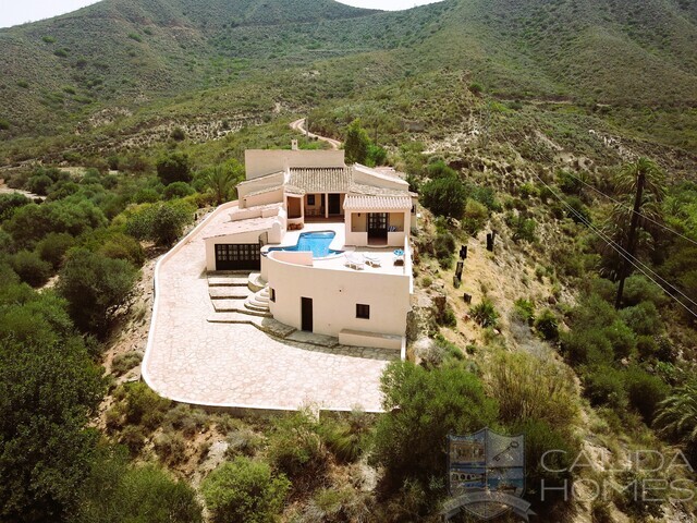 Cortijo Colorado : Detached Character House for Sale in Turre, Almería