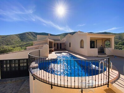 Cortijo Colorado : Detached Character House in Turre, Almería