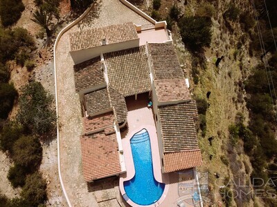 Cortijo Colorado : Detached Character House in Turre, Almería