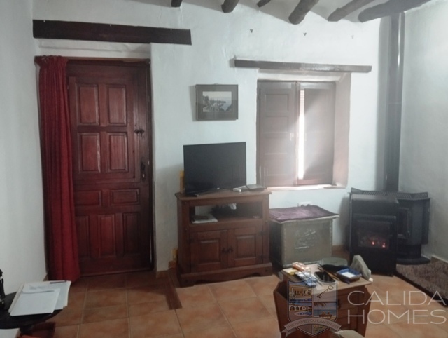 Cortijo Doris: Terraced Country House for Sale in Cantoria, Almería