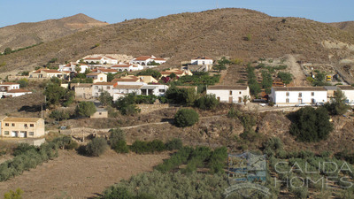 Cortijo Encantador: Dorp of Stadshuis in Arboleas, Almería