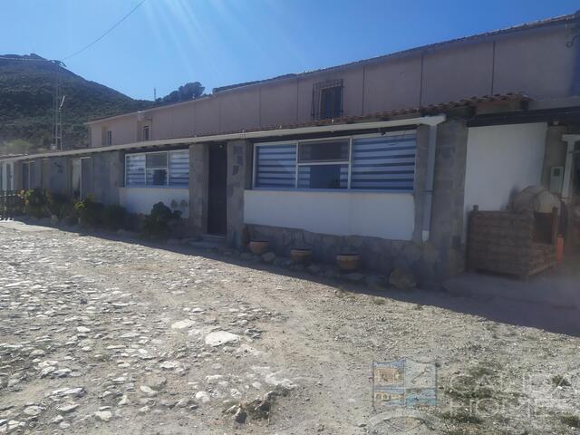 Cortijo Familia: Detached Character House for Sale in Almanzora, Almería