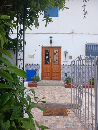 Cortijo Lili : Terraced Country House in Almanzora, Almería