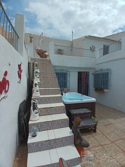 Cortijo Lili : Terraced Country House in Almanzora, Almería