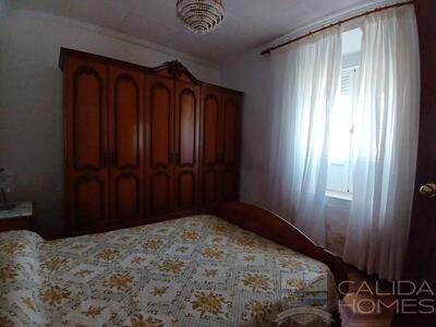 Cortijo Meadow: Terraced Country House in Arboleas, Almería