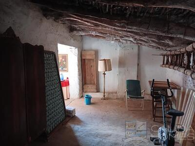 Cortijo Meadow: Terraced Country House in Arboleas, Almería