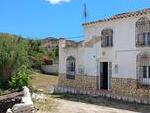 Cortijo Meadow: Terraced Country House in Arboleas, Almería