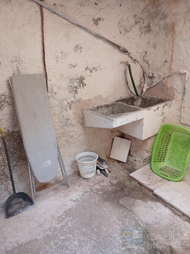 Cortijo Meadow: Terraced Country House for Sale in Arboleas, Almería