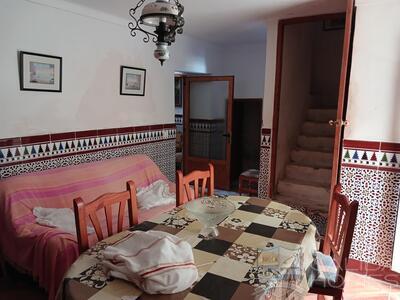 Cortijo Meadow: Terraced Country House in Arboleas, Almería