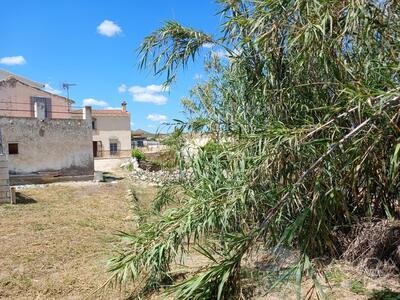 Cortijo Meadow: Terraced Country House in Arboleas, Almería