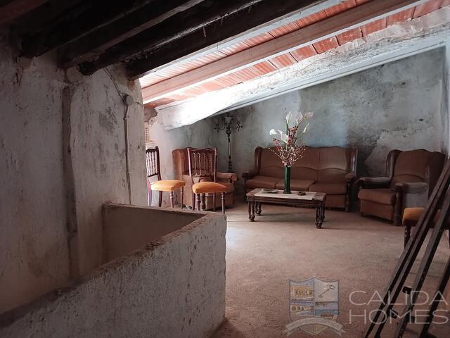 Cortijo Meadow: Terraced Country House for Sale in Arboleas, Almería