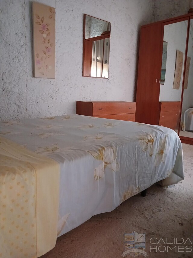 Cortijo Meadow: Terraced Country House for Sale in Arboleas, Almería