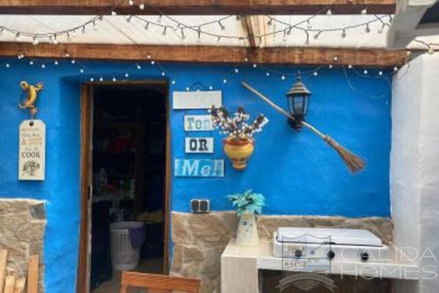 Cortijo Poppy: Village or Town House for Sale in Velez-Rubio, Almería