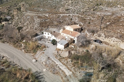 Cortijo Quiles: Detached Character House in Oria, Almería