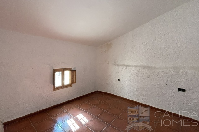 Cortijo Quiles: Detached Character House for Sale in Oria, Almería