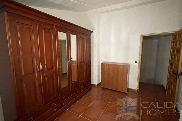 Cortijo Quiles: Detached Character House for Sale in Oria, Almería