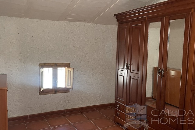 Cortijo Quiles: Detached Character House for Sale in Oria, Almería