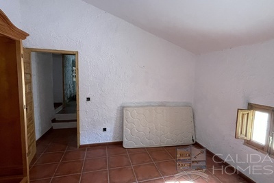 Cortijo Quiles: Detached Character House in Oria, Almería