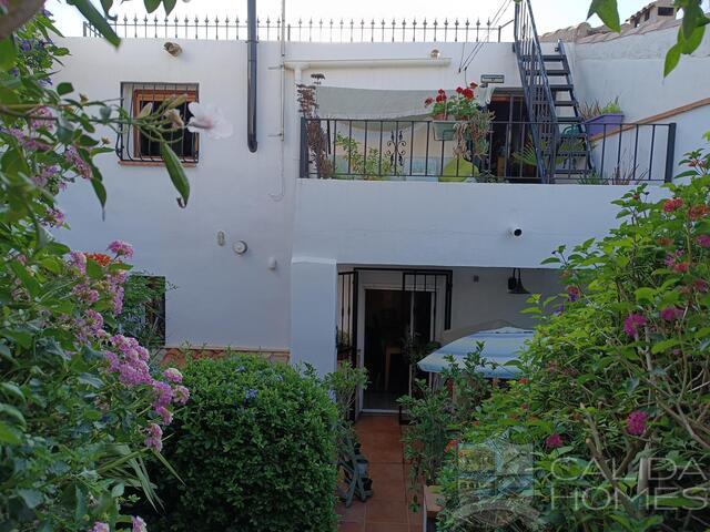 Cortijo Rose : Dorp of Stadshuis te Koop in Arboleas, Almería