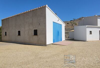 Cortijo Taberno: Detached Character House in Taberno, Almería