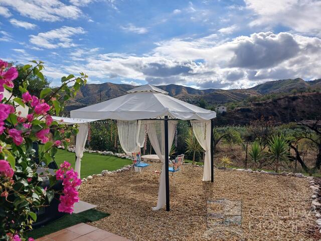 Cortijo Tranquila: Village or Town House for Sale in Cantoria, Almería Cortijo Tranquila: Village or Town House for Sale in Cantoria, Almería