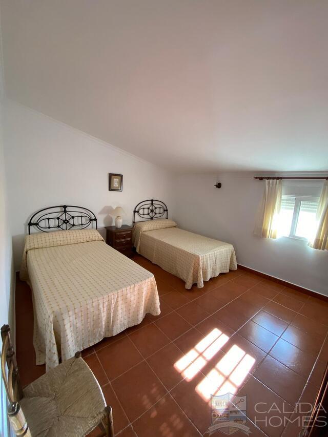 Cortijo Vigas: Detached Character House for Sale in Velez-Rubio, Almería