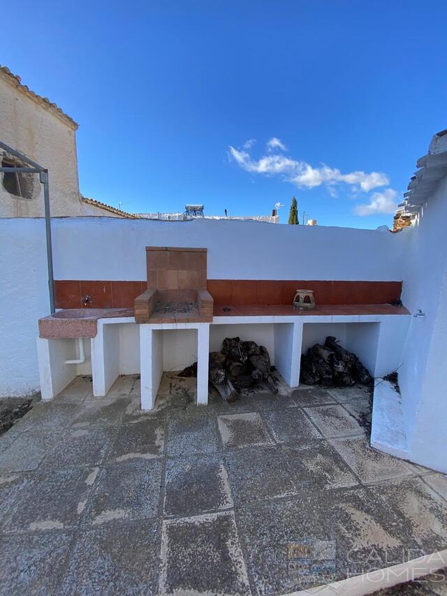 Cortijo Vigas: Detached Character House for Sale in Velez-Rubio, Almería