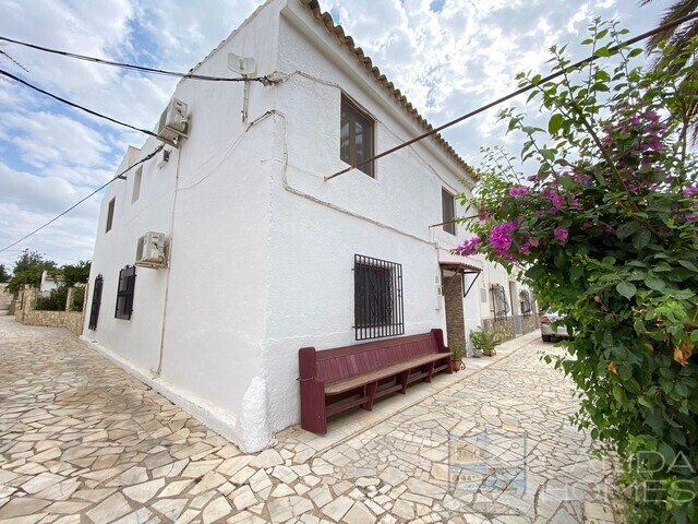 Cortijo Violet : Village or Town House for Sale in Arboleas, Almería