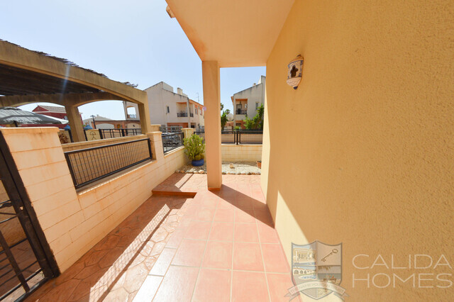 Duplex Esquina : Duplex for Sale in Zurgena, Almería