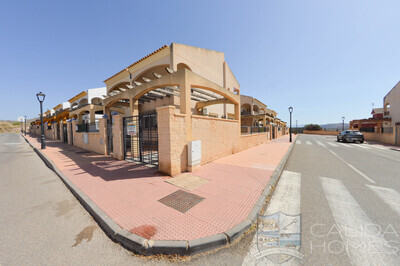 Duplex Esquina : Duplex in Zurgena, Almería