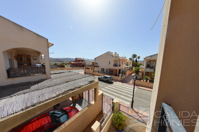 Duplex Esquina : Duplex for Sale in Zurgena, Almería