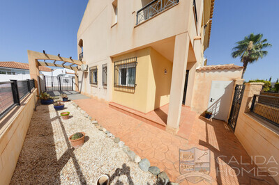 Duplex Esquina : Duplex in Zurgena, Almería